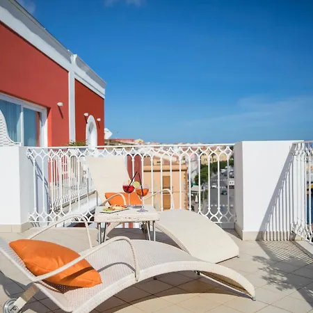 Lu' Riviera -