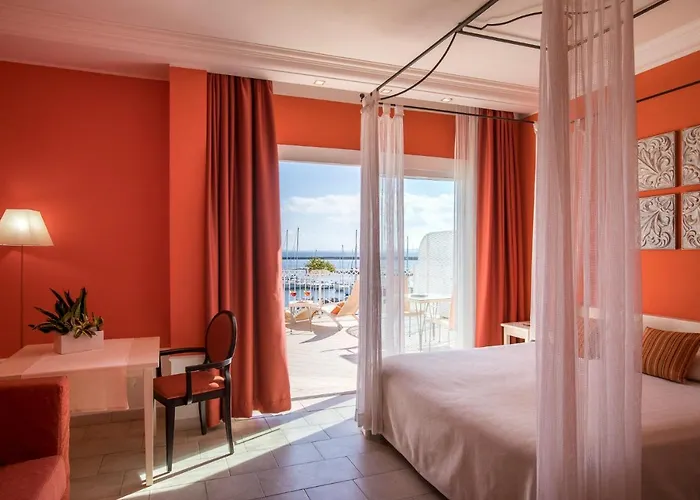 Lu' Riviera - Otel Carloforte (Isola di San Pietro)