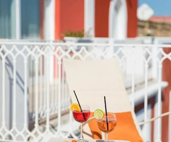 Lu' Riviera - Otel 4*