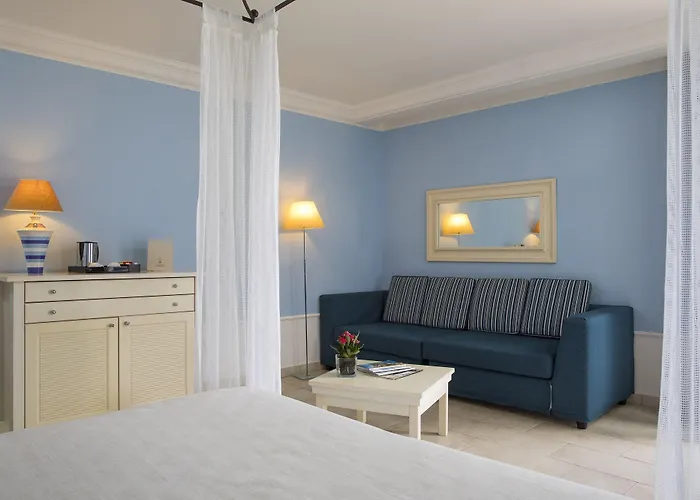 Lu' Riviera - Otel 4*